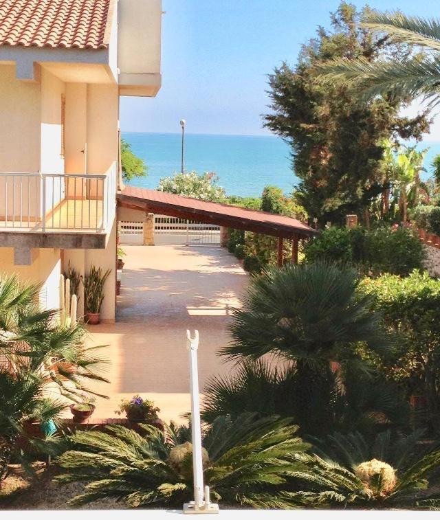 Beachfront Rooms Марина ди Рагуса Екстериор снимка